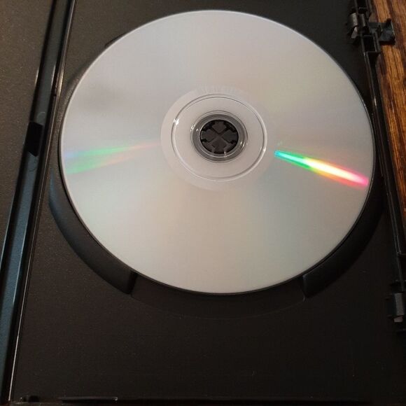 EUC Carmen Electra's Aerobic Striptease DVD- Disc 1 - Picture 4 of 4